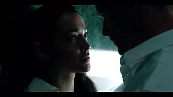 Reproduzir Garota e um estranho se fodem no elevador natalie martinez no mod escuro