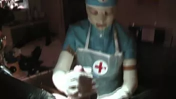play Rubbernurse agnes - yeni mavi lateks hemşire elbisesinin ilk denemesi - test kurbanı kolonunun amını dirseğe kadar doldurdu ve sikini başarıyla sağdı...
