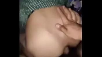 播放 缅甸男孩与龙一他妈的