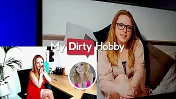 Abspielen (mia adler) masturbiert und macht heiße Reaktionen, während sie sich ihre alten Videos ansieht – mein schmutziges Hobby