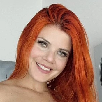 Pornostar Alisha Grey