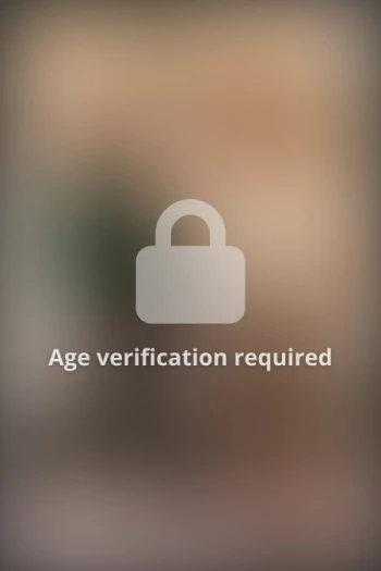 Pornostar Flora Rodgers